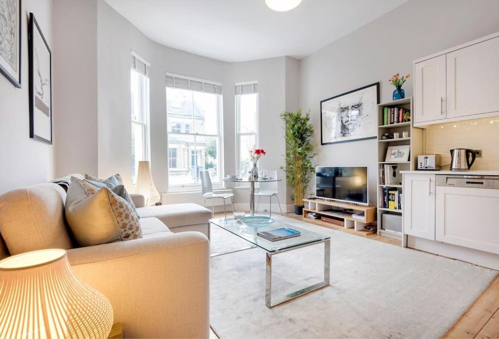 Appartamento Contemporary Clapham Living Londra Esterno foto