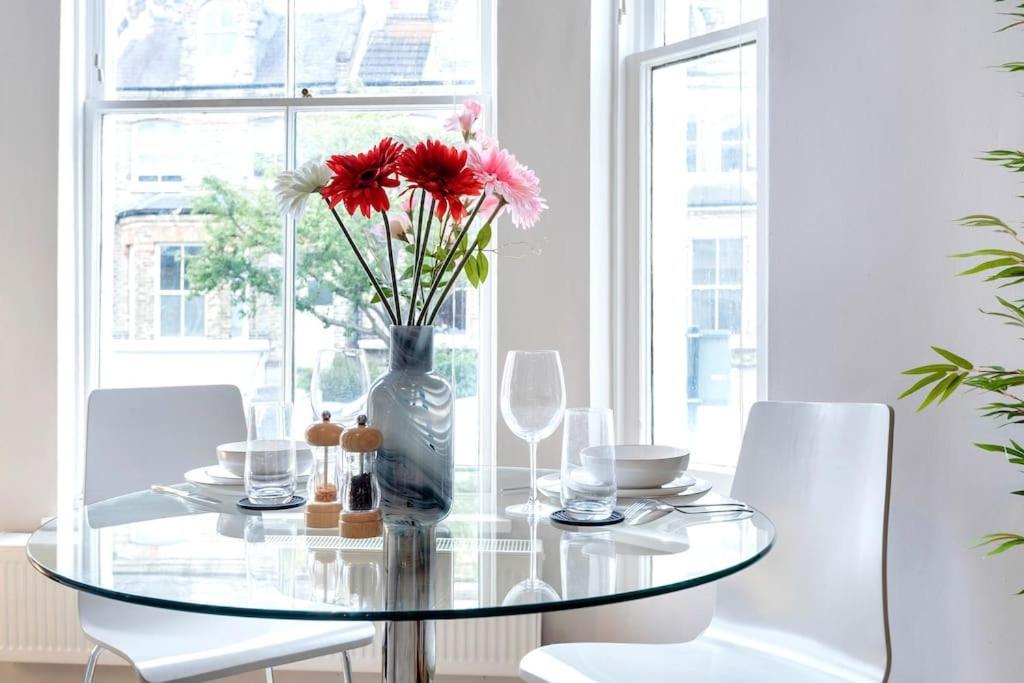 Appartamento Contemporary Clapham Living Londra Esterno foto